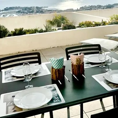 Superbe Vue Et Piscine Bandol