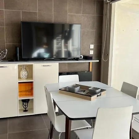 Apartment Superbe Vue Et Piscine